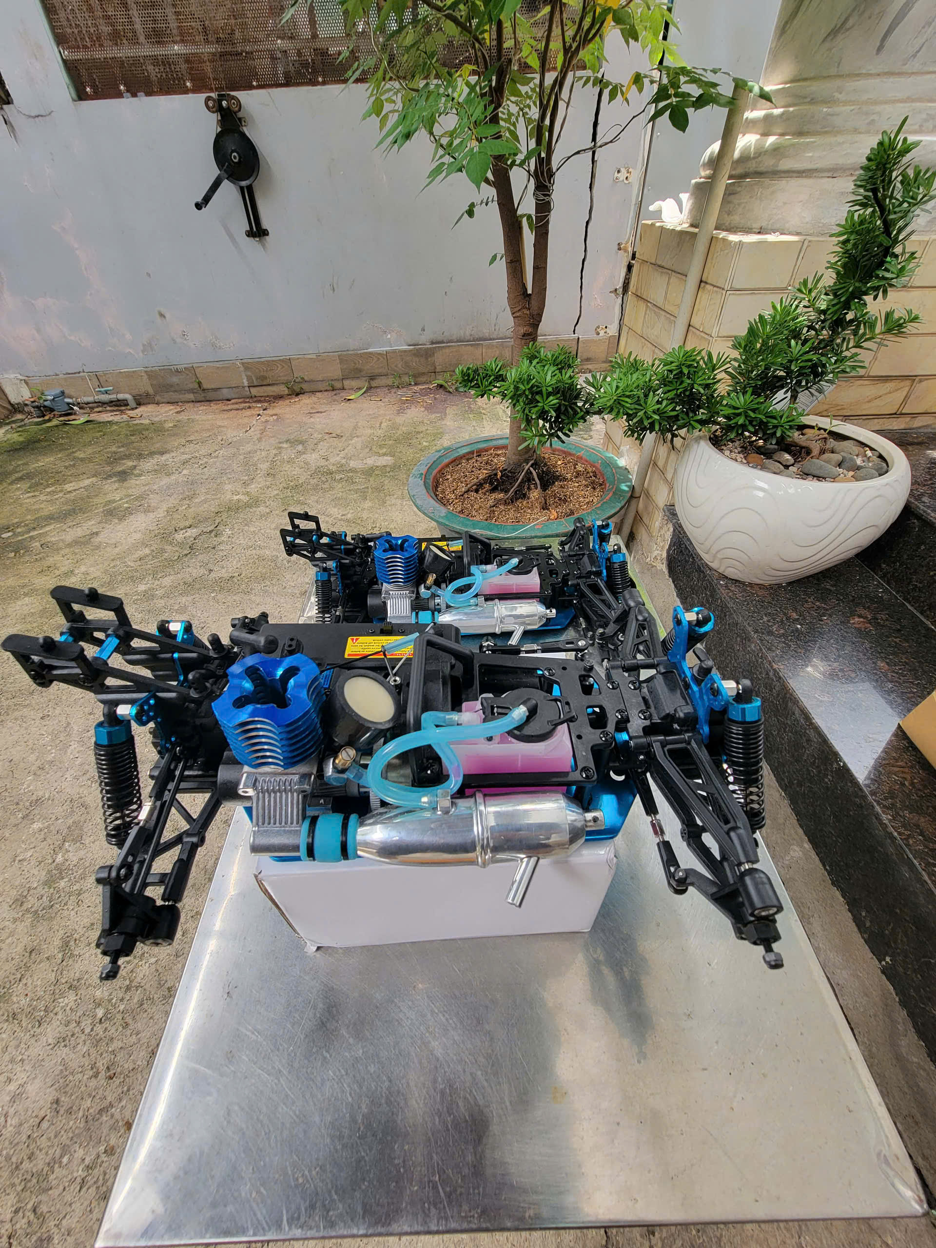 Độ pô xe RC nitro cho khách tại RC Vietnam Hobby